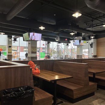 Tipsy Putt - Pubs Near Me - Emeryville, California Tipsy Putt - Pubs Near Me - Emeryville, California
