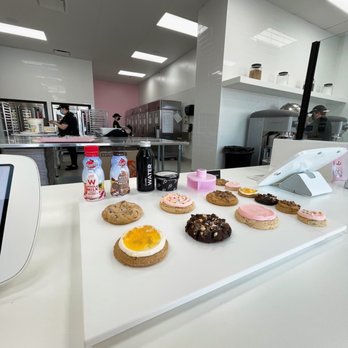 Crumbl - Battleground - Bakeries Near Me - Greensboro, North Carolina
