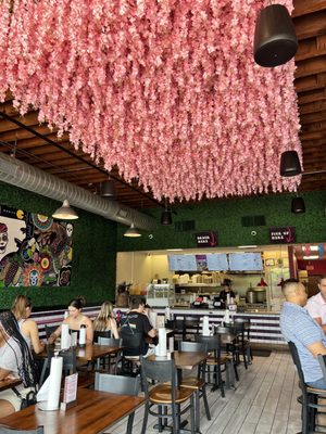 Que Fresa Taqueria + Bar (Wesley Heights) by null