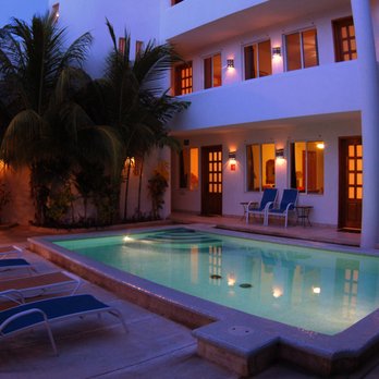 Hotel Villa Deja Blue - Night life around hotel pool - Hotels Near Me - Cozumel, ROO