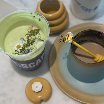 Onescape Coffee - Coffee & Tea Near Me - Los Angeles, California