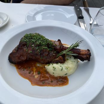 Gatsby's Landing - Lamb shank - New American Near Me - Roslyn, New York Gatsby's Landing - Lamb shank - New American Near Me - Roslyn, New York