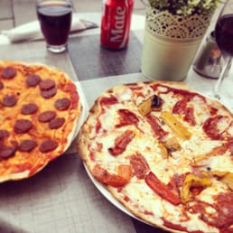 pizzas pizzas