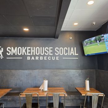 Smokehouse Social Barbecue - Barbeque Near Me - Pasadena, California