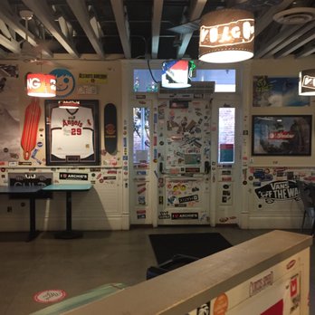 Wahoo's Fish Taco - the inside of a restaurant - Mexican Near Me - Orange, California Wahoo's Fish Taco - the inside of a restaurant - Mexican Near Me - Orange, California