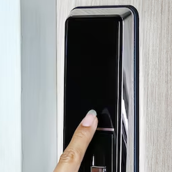 Red Rocks Locksmith Denver - Smart Lock Installation - Keys & Locksmiths Near Me Red Rocks Locksmith Denver - Smart Lock Installation - Keys & Locksmiths Near Me