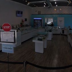 Diamond Cannabis - Interior pano