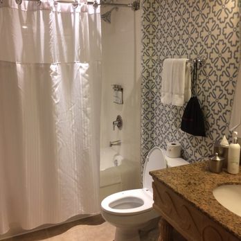 Kimpton Hotel Monaco Seattle - Standard bathroom - Hotels Near Me - Seattle, Washington