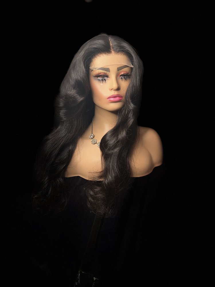Beauti Galore By Alexus Charel Logo
