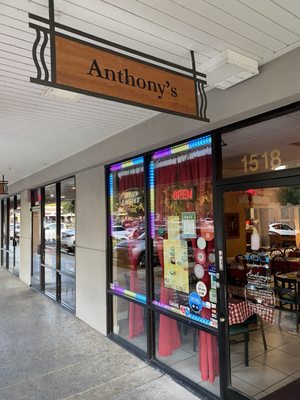 Anthony's Italian Cuisine by null