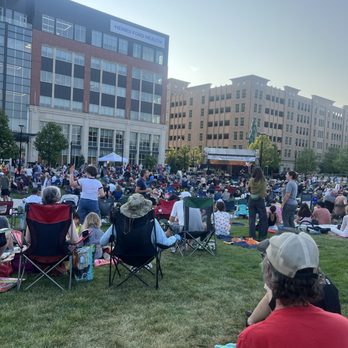 Centennial Commons Park - Parks Near Me - Royal Oak, Michigan