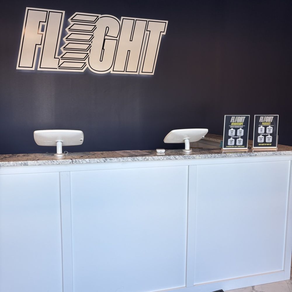 Flight - Front entry check in - Trainers Near Me - Woodbury, Minnesota Flight - Front entry check in - Trainers Near Me - Woodbury, Minnesota