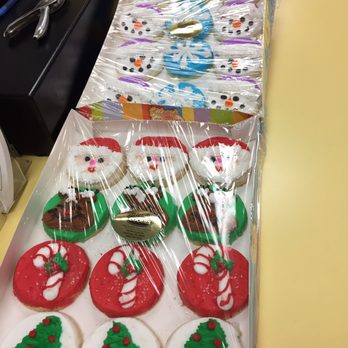 Eileen's Colossal Cookies - xmas cookie trays - Bakeries Near Me - Hastings, Nebraska Eileen's Colossal Cookies - xmas cookie trays - Bakeries Near Me - Hastings, Nebraska