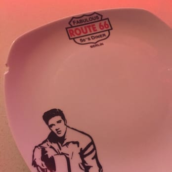 Route 66 Diner - Broken plates - Burgers Near Me - Berlin, BE
