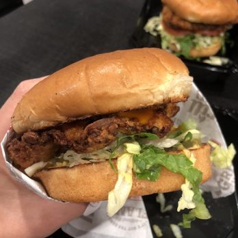 Habit Burger & Grill - Spicy crispy chicken sandwich - Burgers Near Me - Azusa, California Habit Burger & Grill - Spicy crispy chicken sandwich - Burgers Near Me - Azusa, California