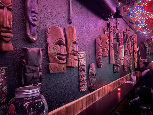 Mutiny Bar by null