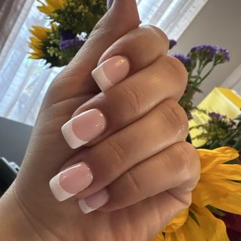 Lavish Nail Lounge - Square French tip - Nail Salons Near Me - Las Vegas, Nevada