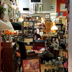 Sisters Antiques & Collectibles - Lots of items on display including consignment