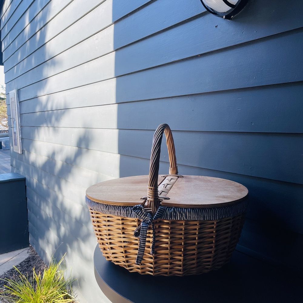 White Water - Complimentary Pastries, Coffee, Champagne, and Orange Juice arrive at your door each morning in an adorable picnic basket. - Hotels Near Me - Cambria, California
