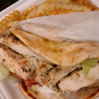 Goodness GraceUs - Chicken pita - American Near Me Goodness GraceUs - Chicken pita - American Near Me