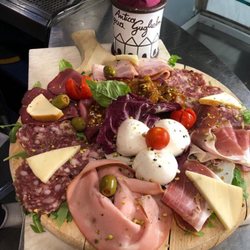 Pizzeria Guglielmo - Taglere salumi e formaggi