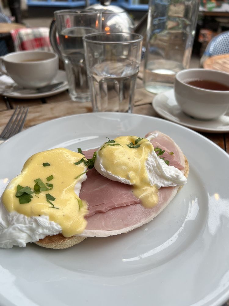 SAFFRON Updated June 2024 4a Boyce's Avenue, Bristol, United