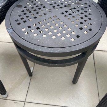 The Seagate - Outdoor table has seen better days - Resorts Near Me - Delray Beach, Florida The Seagate - Outdoor table has seen better days - Resorts Near Me - Delray Beach, Florida