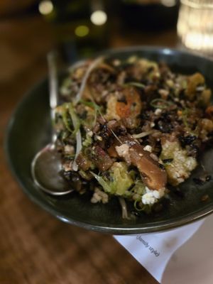 Phoenix Palace by null