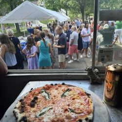 Tru Pizza Truck - Pizza. 300 People.