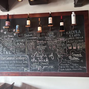 The Tasting Room - Wine Bars Near Me - Koloa, Hawaii