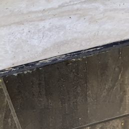 A bit small to see but there's definitely a roach there
