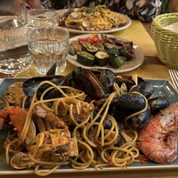 La Cantinetta Osteria con Cucina - Seafood pasta - Italian Near Me - Florence, FI