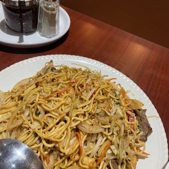 Asian Kitchen - Combination chow mein - Chinese Near Me - Seattle, Washington