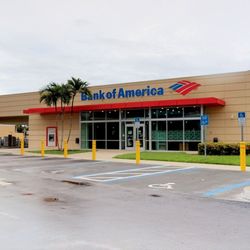 Bank of America Financial Center - Storefront