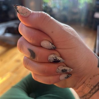 Carytown Nails & Spa - They are beautiful! Her chrome art is beautiful. Listen to her. She makes sure the colors work well together for the best results - Nail Salons Near Me - Richmond, Virginia
