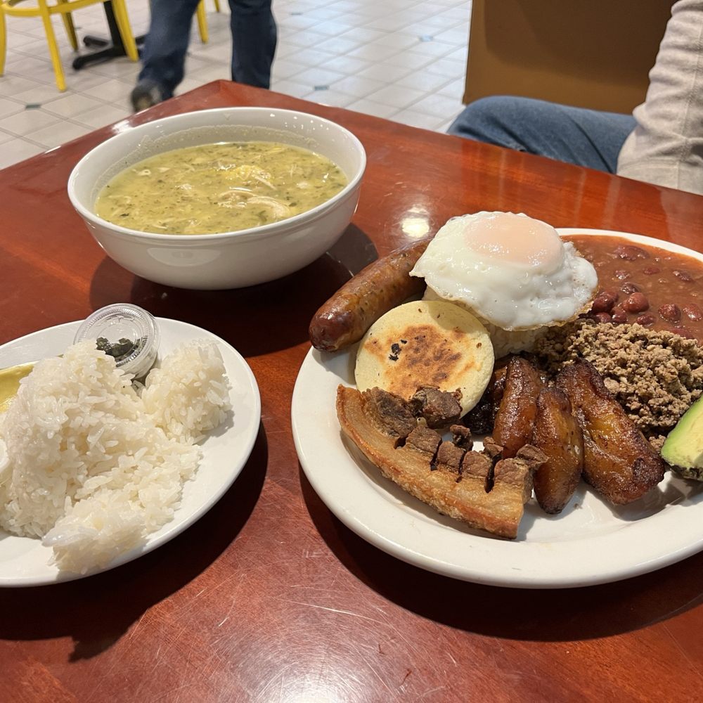 Maize And Wheat Restaurant - Ajiaco soup and rhe bandeja paisa - Colombian Near Me - Brentwood, Missouri Maize And Wheat Restaurant - Ajiaco soup and rhe bandeja paisa - Colombian Near Me - Brentwood, Missouri