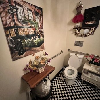 Cibo - Restroom - Pizza Near Me - Phoenix, Arizona Cibo - Restroom - Pizza Near Me - Phoenix, Arizona