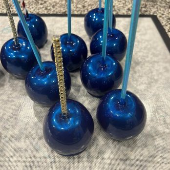 Jewels Kitchen Creations - Metallic blue candy apples - Personal Chefs Near Me Jewels Kitchen Creations - Metallic blue candy apples - Personal Chefs Near Me