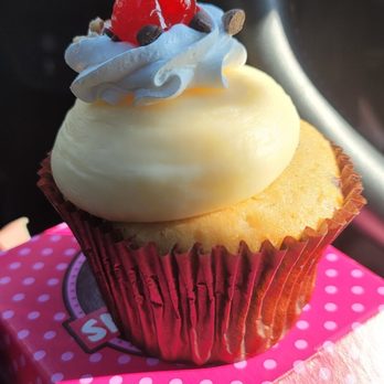 Smallcakes - Single Cupcake - Bakeries Near Me - Durham, North Carolina