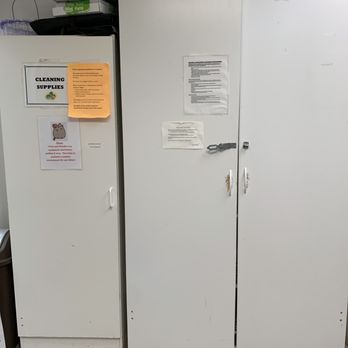 Closet Factory - Before common area - Home Organization Near Me - elk grove, California