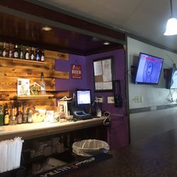 Vista Lounge - That end, Keno and playoffs.