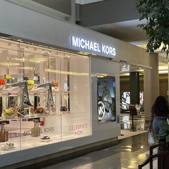Walden Galleria Mall - High end merchant in the mall - Shopping Centers Near Me - Buffalo, New York Walden Galleria Mall - High end merchant in the mall - Shopping Centers Near Me - Buffalo, New York