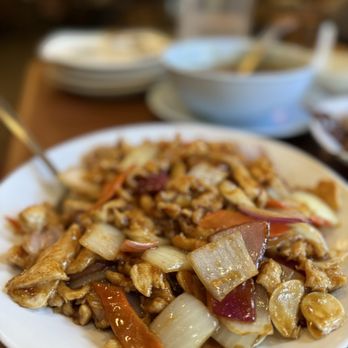 Nomad Asian Bistro - Garlic Chili Chicken - Chinese Near Me - Long Beach, California Nomad Asian Bistro - Garlic Chili Chicken - Chinese Near Me - Long Beach, California