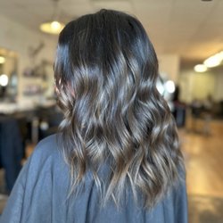 Headstrong Hair And Nail Studio