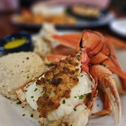 Red Lobster - Lobster and crab combo