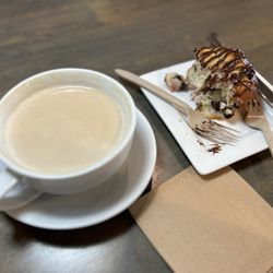 Prairie Coffee - 16oz London Fog chai and Strawberry Chocolate muffin.