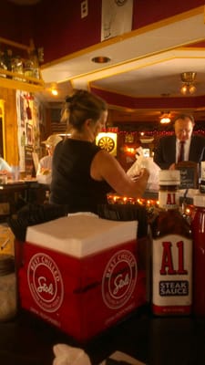 Dee Dee's Tavern by null