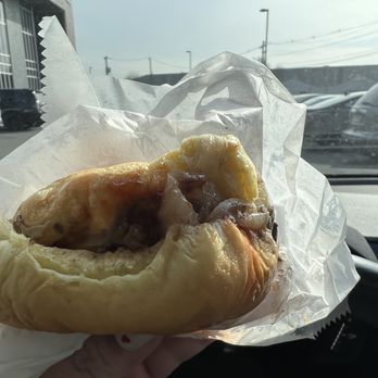White Manna - Single cheeseburger slider with onions and ketchup - Burgers Near Me - Hackensack, New Jersey White Manna - Single cheeseburger slider with onions and ketchup - Burgers Near Me - Hackensack, New Jersey