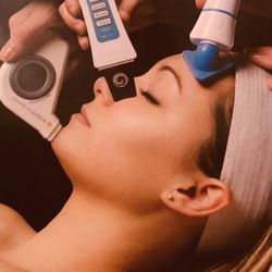 Radiant Skin Care - Bio therapeutic    bt-micro.     bt-sonic.      bt-analyzes