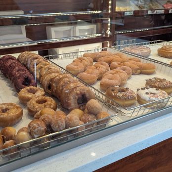 Donut Central & Fuelpresso - Donuts Near Me - Winter Park, Florida